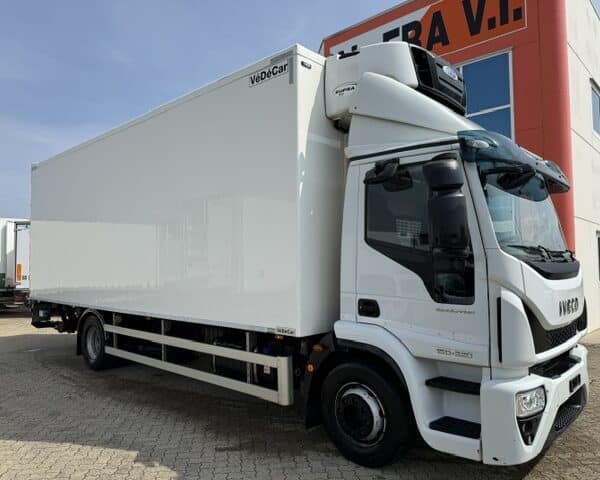 IVECO EUROCARGO 150 E 32 FP E6 FRIGORIFERO ANNO 2017