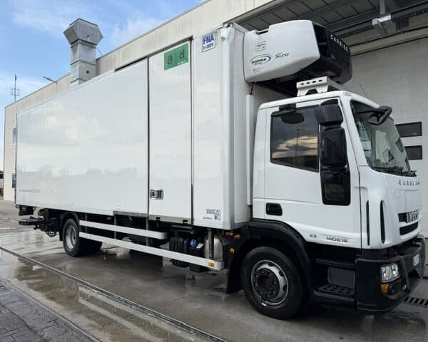 IVECO EUROCARGO 140 E 18 ANNO 2009 EURO 5 FRIGORIFERO