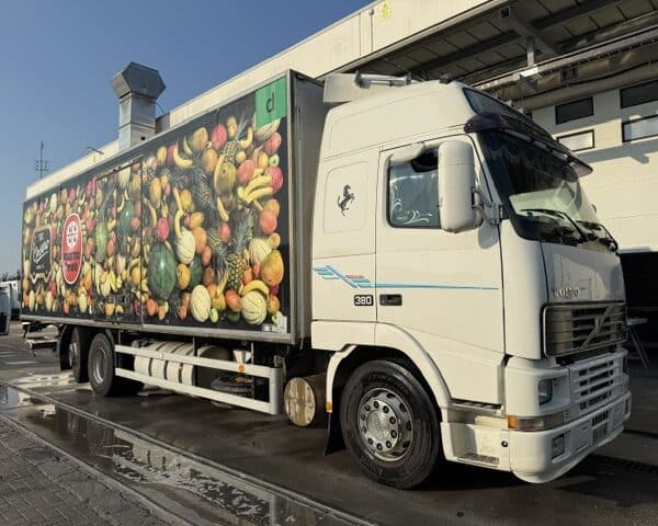 VOLVO FH 12 - 380 6X2 ANNO 1999 FRIGORIFERO